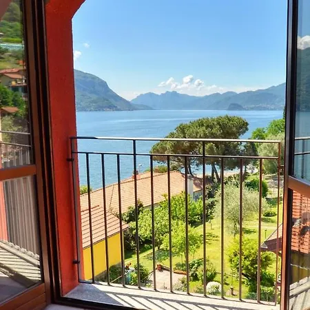 3-bedroom Lakefront Lakeview Apartamento